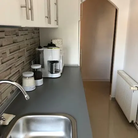 Zoe Apartment