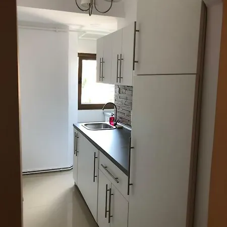 Zoe Apartment